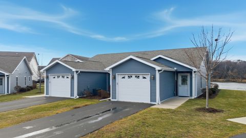 1525 Eadens Place Dixon IL 61021