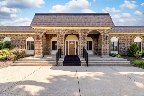 Tiny photo for 24 Cour Madeleine Court, Palos Hills, IL 60465 (MLS # 12743142)