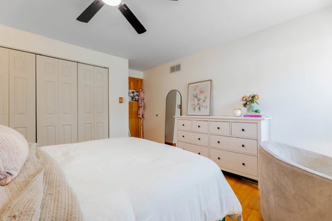 Tiny photo for 24 Cour Madeleine Court, Palos Hills, IL 60465 (MLS # 12743142)