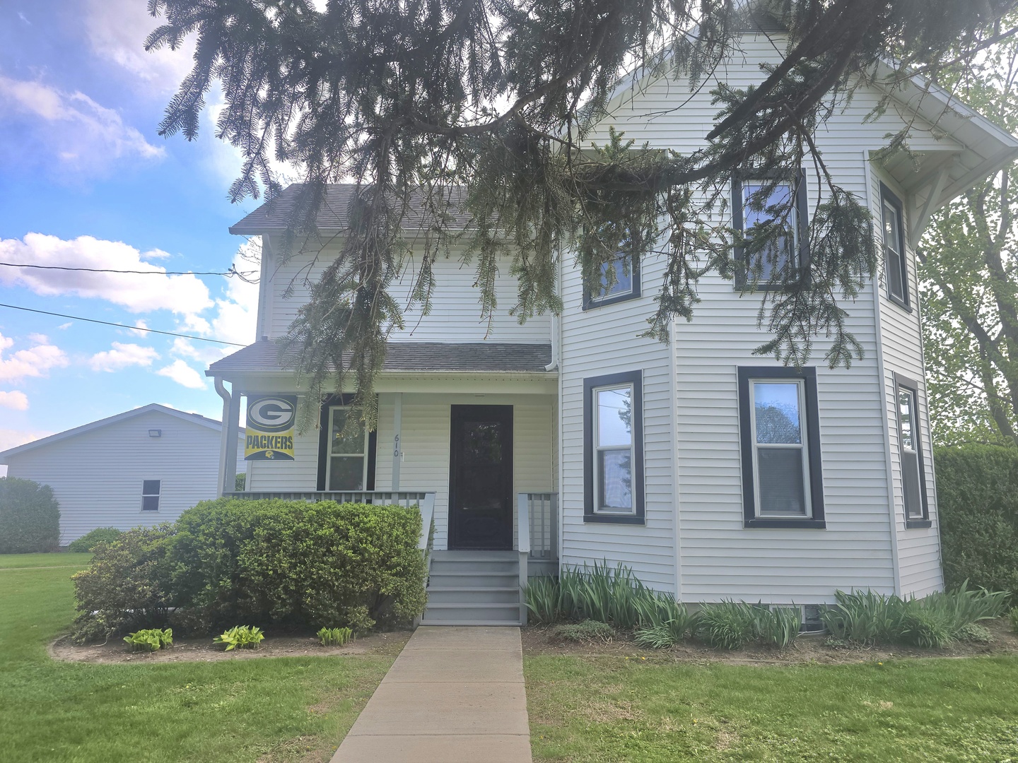610 E Main Street