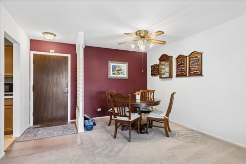 Tiny photo for 3350 N Carriageway Drive #303, Arlington Heights, IL 60004 (MLS # 12635213)