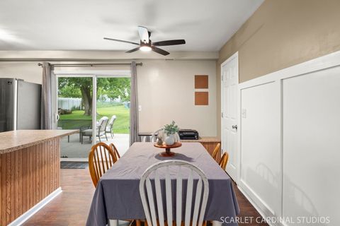 Tiny photo for 8 Dolphin Court, Oswego, IL 60543 (MLS # 12677963)