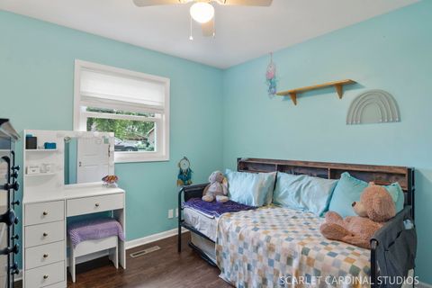 Tiny photo for 8 Dolphin Court, Oswego, IL 60543 (MLS # 12677963)