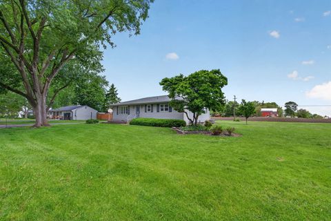 Tiny photo for 42W675 Star Lane, Sugar Grove, IL 60554 (MLS # 12643627)