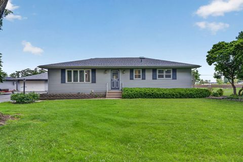 Photo of 42W675 Star Lane, Sugar Grove, IL 60554 (MLS # 12643627)