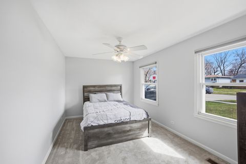 Tiny photo for 7220 Sprucewood Avenue, Woodridge, IL 60517 (MLS # 12602470)