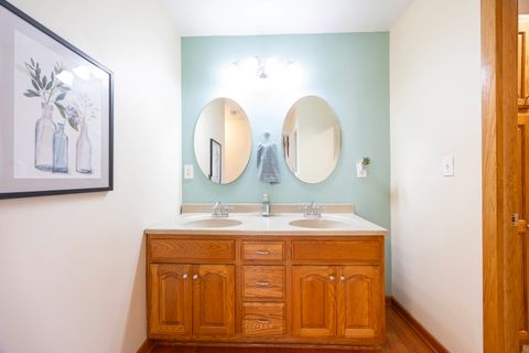 Tiny photo for 7220 Sprucewood Avenue, Woodridge, IL 60517 (MLS # 12602470)