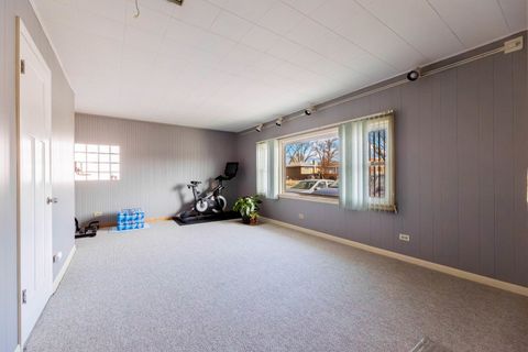 Tiny photo for 7712 S Oketo Avenue, Bridgeview, IL 60455 (MLS # 12567299)