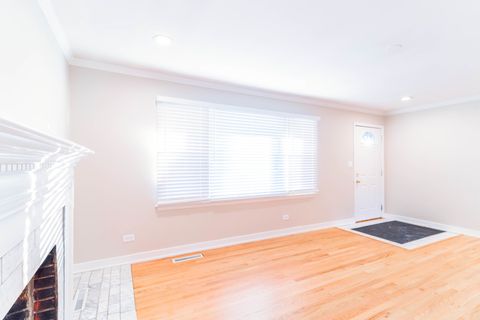 Tiny photo for 1392 W 52nd Place, La Grange Highlands, IL 60525 (MLS # 12525026)