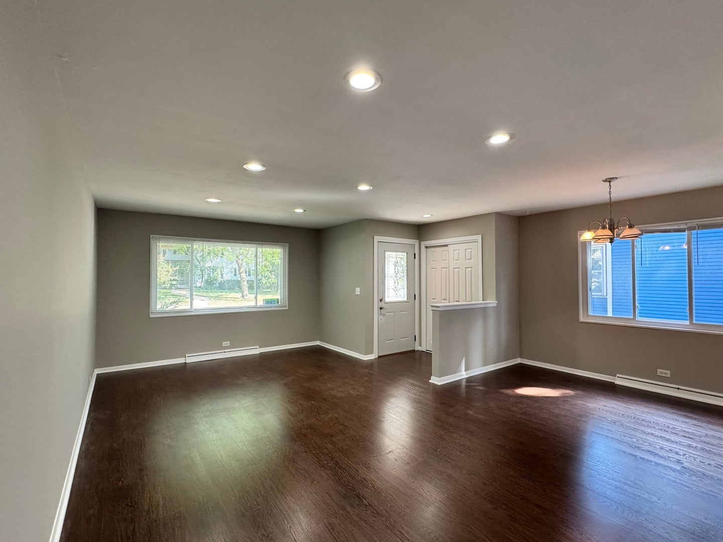 205 W Euclid Avenue