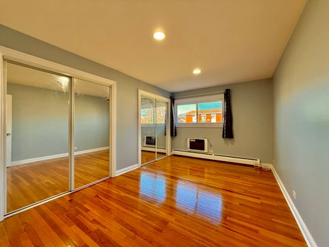 Tiny photo for 9561 Dee Road #107G, Des Plaines, IL 60016 (MLS # 12587183)