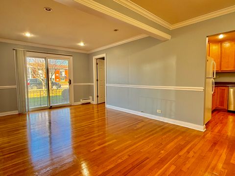 Tiny photo for 9561 Dee Road #107G, Des Plaines, IL 60016 (MLS # 12587183)