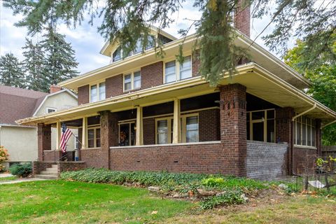 Tiny photo for 532 7th Street, Lasalle, IL 61301 (MLS # 12513074)