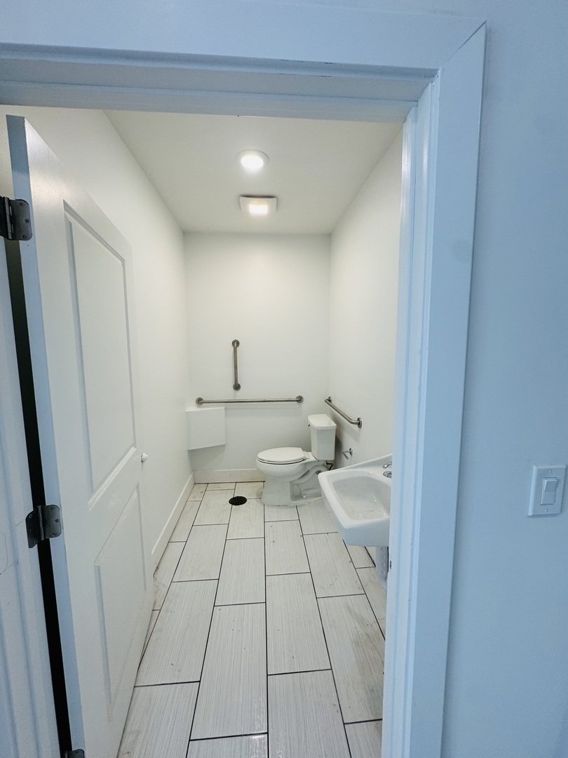 2157 N Western Avenue 1