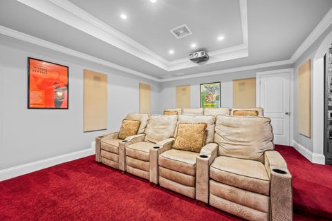 Tiny photo for 33 Washington Circle, Lake Forest, IL 60045 (MLS # 12577669)