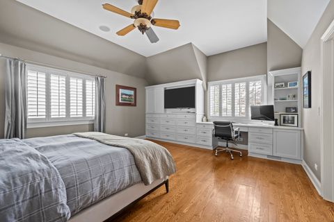 Tiny photo for 33 Washington Circle, Lake Forest, IL 60045 (MLS # 12577669)