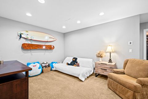 Tiny photo for 33 Washington Circle, Lake Forest, IL 60045 (MLS # 12577669)