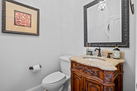 Tiny photo for 33 Washington Circle, Lake Forest, IL 60045 (MLS # 12577669)