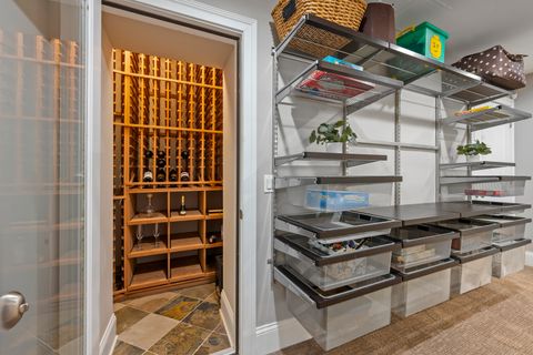 Tiny photo for 33 Washington Circle, Lake Forest, IL 60045 (MLS # 12577669)