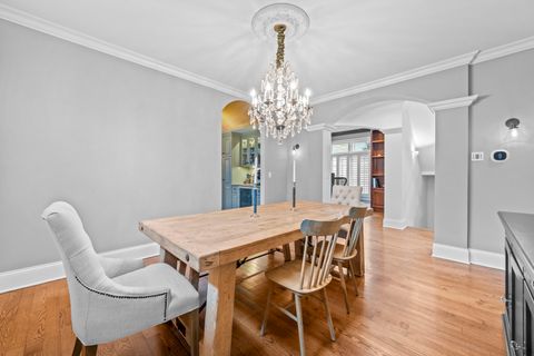 Tiny photo for 33 Washington Circle, Lake Forest, IL 60045 (MLS # 12577669)