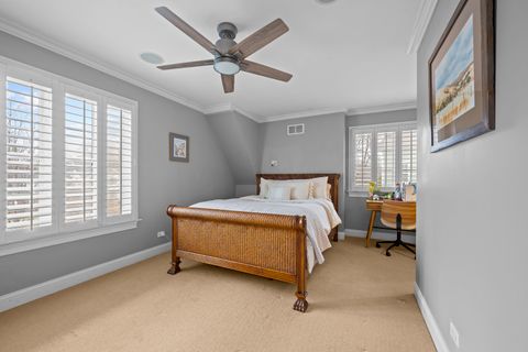 Tiny photo for 33 Washington Circle, Lake Forest, IL 60045 (MLS # 12577669)