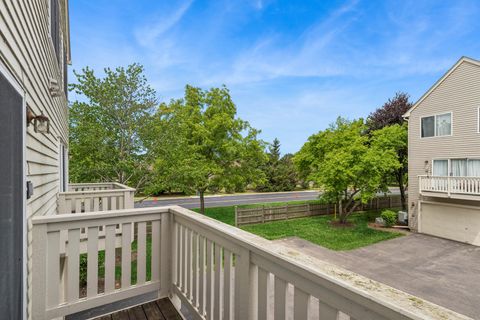 Tiny photo for 845 Essex Circle, Grayslake, IL 60030 (MLS # 12663938)