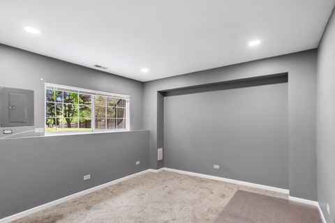 Tiny photo for 845 Essex Circle, Grayslake, IL 60030 (MLS # 12663938)