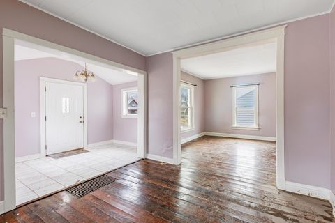 Tiny photo for 914 Jasper Street, Joliet, IL 60436 (MLS # 12583600)