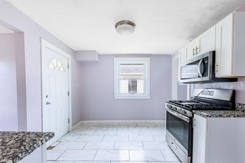 Tiny photo for 914 Jasper Street, Joliet, IL 60436 (MLS # 12583600)