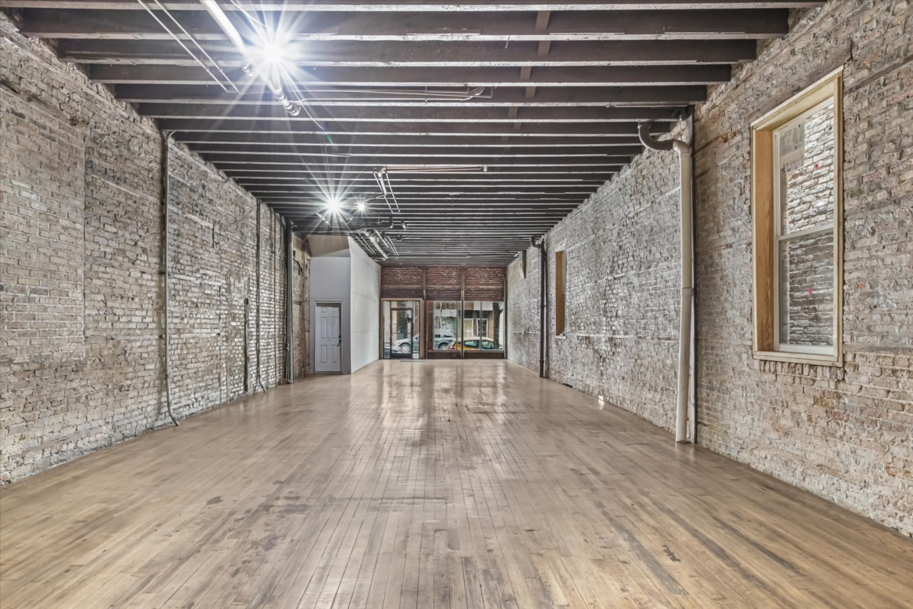 1531 W 18th Street