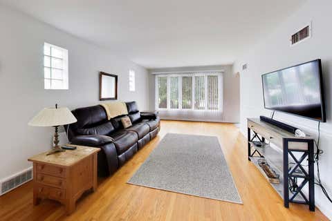 Tiny photo for 6040 N Niagara Avenue, Chicago, IL 60631 (MLS # 12672041)