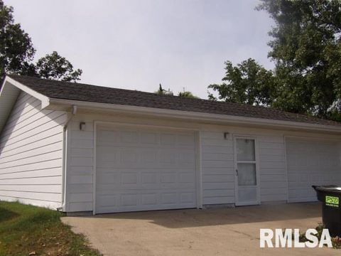 Tiny photo for 736 N MILL Street, Carrier Mills, IL 62917 (MLS # EB459487)
