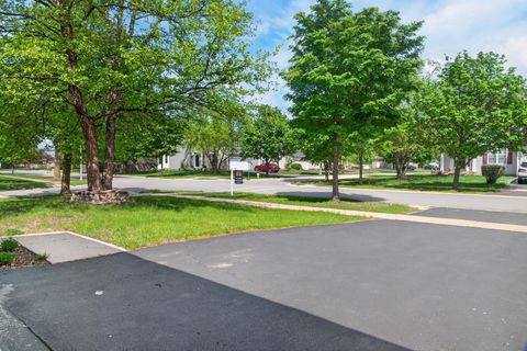 Tiny photo for 731 Sapphire Drive, Bolingbrook, IL 60490 (MLS # 12631345)
