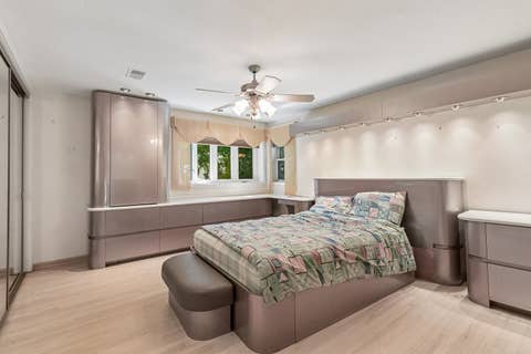 Tiny photo for 6936 N Kostner Avenue, Lincolnwood, IL 60712 (MLS # 12733568)