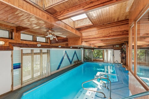 Tiny photo for 6936 N Kostner Avenue, Lincolnwood, IL 60712 (MLS # 12733568)