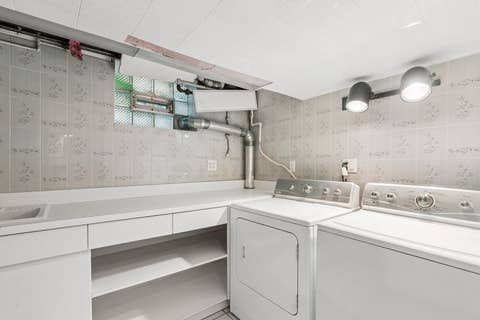 Tiny photo for 6936 N Kostner Avenue, Lincolnwood, IL 60712 (MLS # 12733568)
