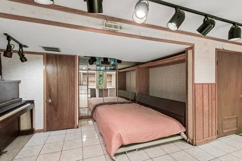 Tiny photo for 6936 N Kostner Avenue, Lincolnwood, IL 60712 (MLS # 12733568)