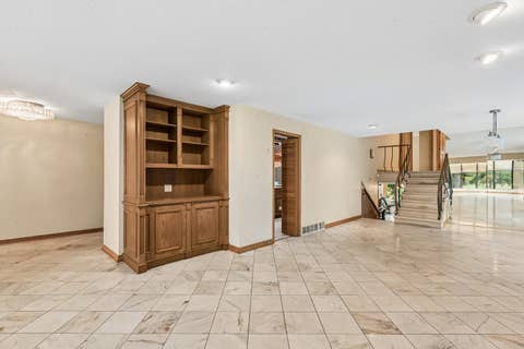 Tiny photo for 6936 N Kostner Avenue, Lincolnwood, IL 60712 (MLS # 12733568)