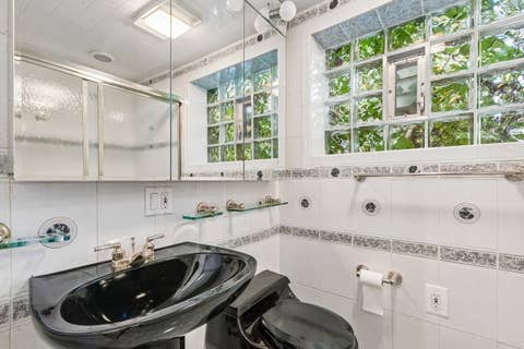 Tiny photo for 6936 N Kostner Avenue, Lincolnwood, IL 60712 (MLS # 12733568)