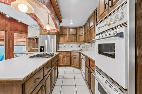 Tiny photo for 6936 N Kostner Avenue, Lincolnwood, IL 60712 (MLS # 12733568)
