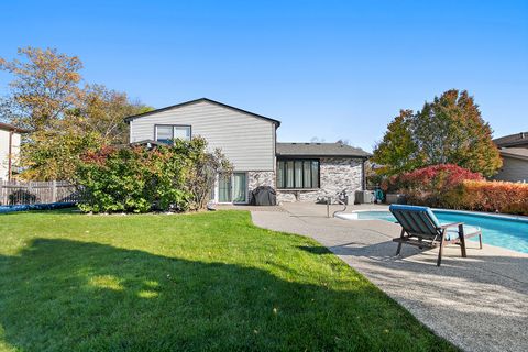 Tiny photo for 212 Natwick Lane, Schaumburg, IL 60193 (MLS # 12534146)