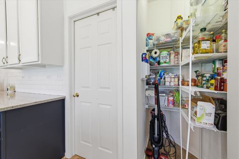 Tiny photo for 2255 Vanderbilt Drive #2255, Geneva, IL 60134 (MLS # 12623069)