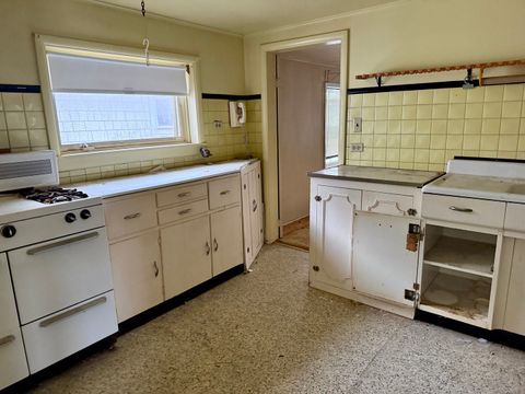 Tiny photo for 2508 Isabella Street, Evanston, IL 60201 (MLS # 12534223)