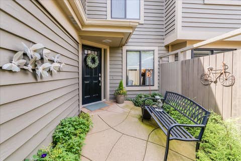 Tiny photo for 447 WHITE OAK Lane #1135B, Lake Barrington, IL 60010 (MLS # 12701822)
