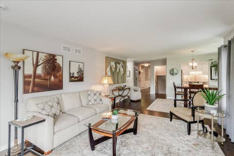 Tiny photo for 447 WHITE OAK Lane #1135B, Lake Barrington, IL 60010 (MLS # 12701822)