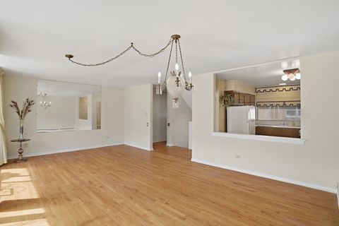 Tiny photo for 2711 W Balmoral Avenue, Chicago, IL 60625 (MLS # 12623546)