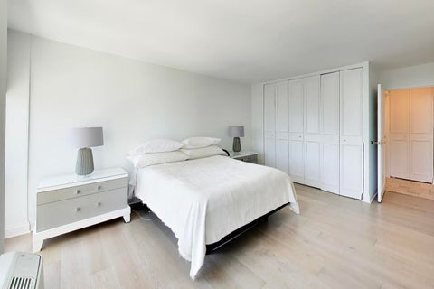 Tiny photo for 111 E Chestnut Street #22F, Chicago, IL 60611 (MLS # 12746634)