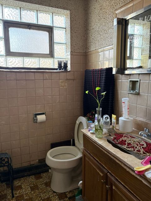 Tiny photo for 2016 W 52nd Street, Chicago, IL 60609 (MLS # 12524474)