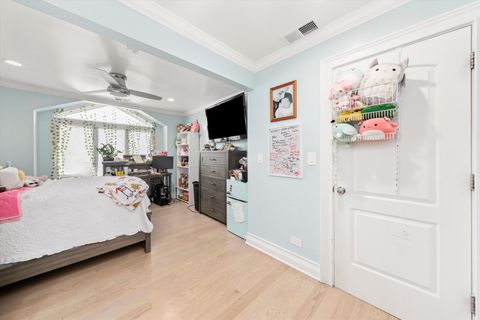 Tiny photo for 6315 W 83rd Place, Burbank, IL 60459 (MLS # 12532367)