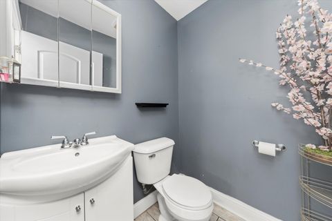 Tiny photo for 6315 W 83rd Place, Burbank, IL 60459 (MLS # 12532367)